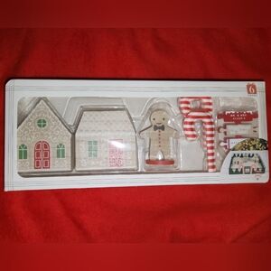 NWT GINGERBREAD/ CANDY CANES🍬/6PC SET DECOR/ TIER TRAY 🍬✨️